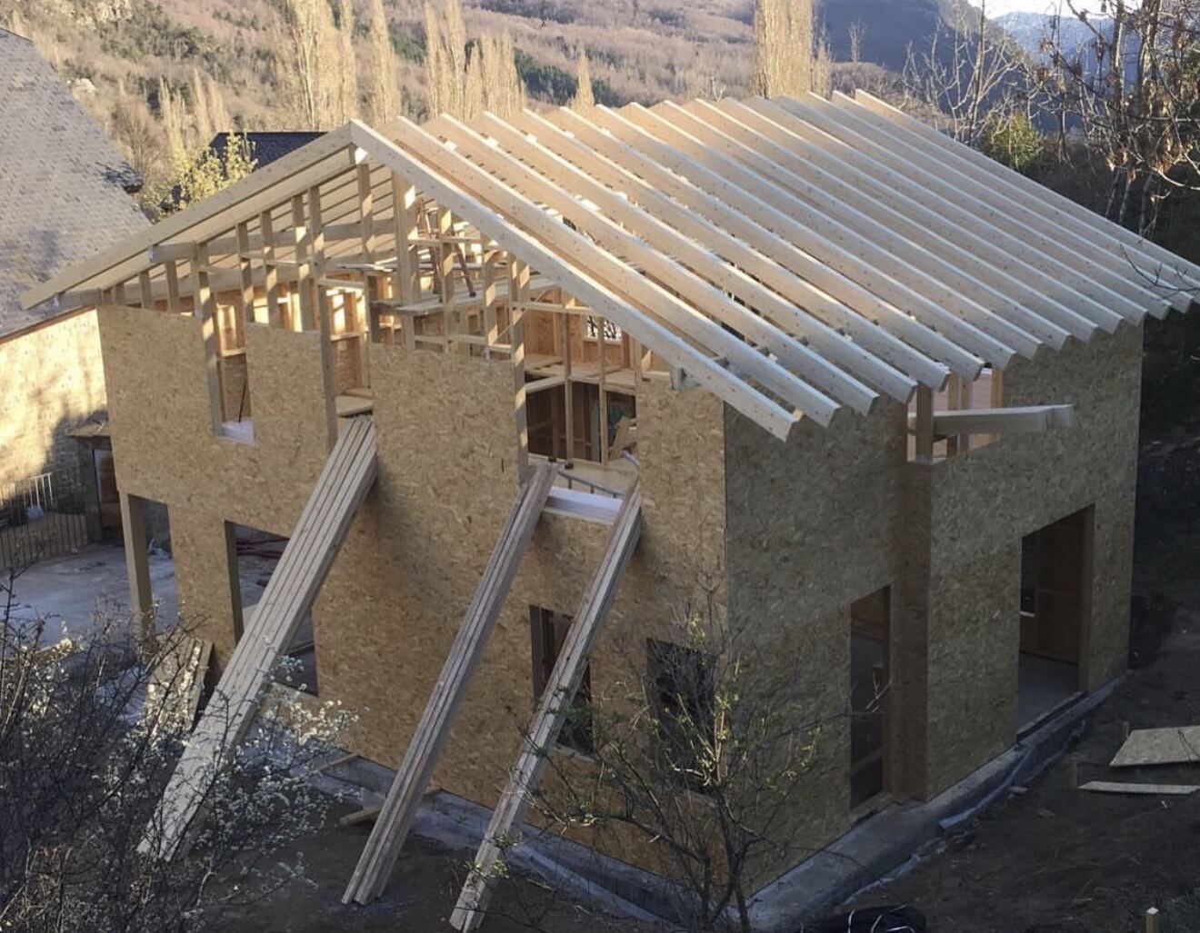 Estructura de entramado ligero de madera en obra
